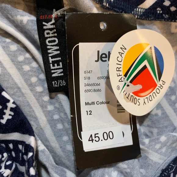 High low navy patterned skirt. New with tags. Size 12 - Picture 4 of 4